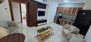 Junior Studio Suite, City View | Living area - Beity Rose (Amman)