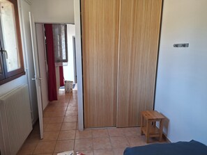 Unclassified image, 2 of 15, button - Vrbo Property (Montigny-sur-l'Ain)