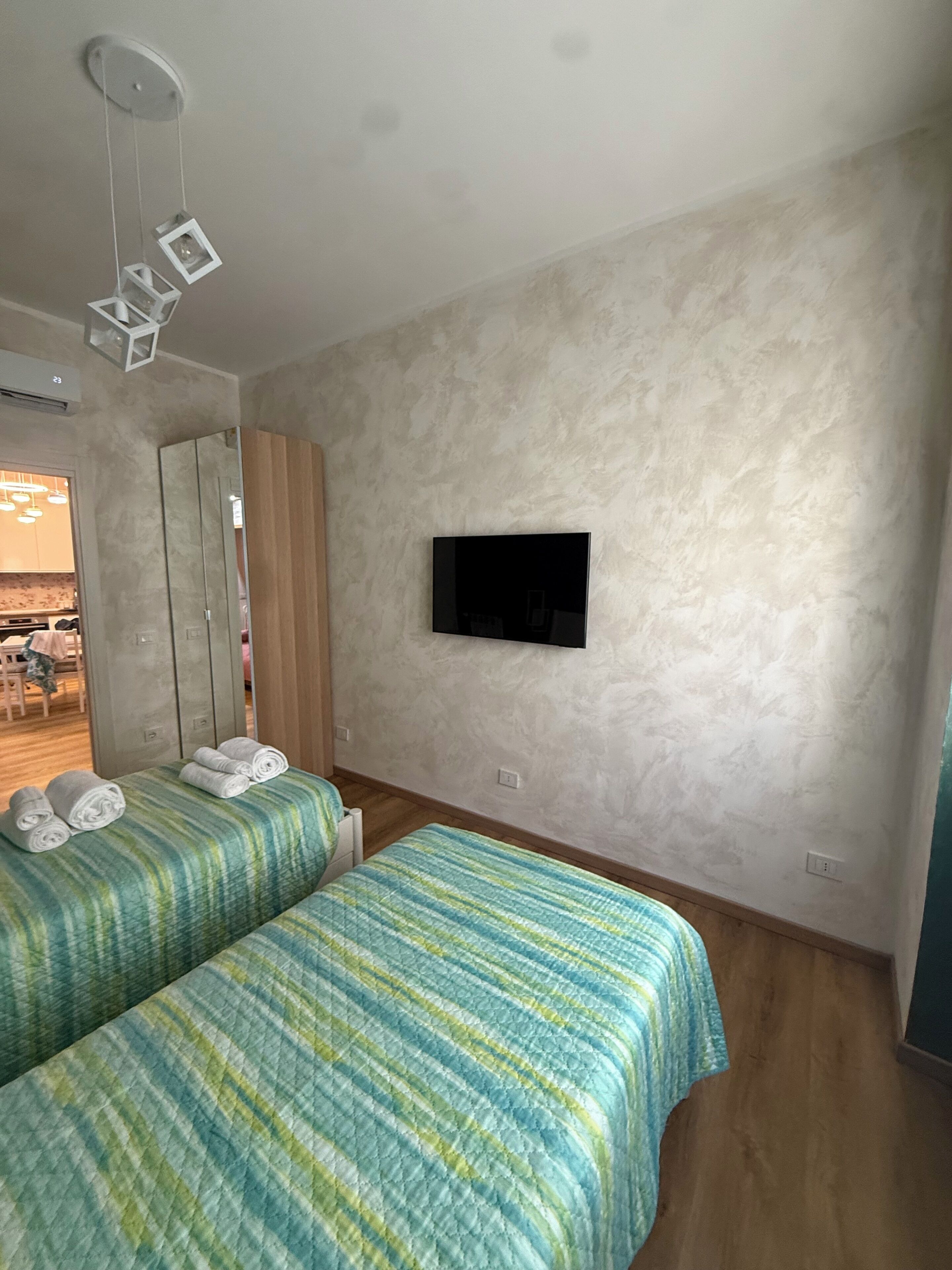 熨斗/熨衣板、WiFi、床单
