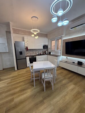 Dining - Vrbo Property (Lido di Ostia)