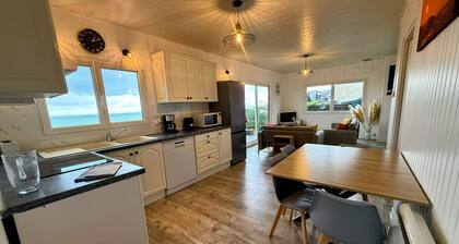 House with ocean views in Quiberville-sur-Mer, "C2Ame," with direct access to the beach and restaurants