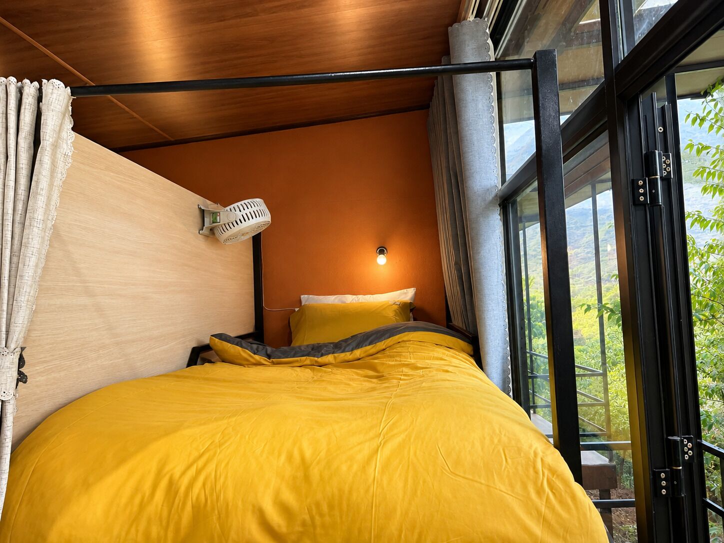 Basic Shared Dormitory, Balcony, Mountain View | WiFi (free)