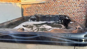Baignoire à remous extérieure