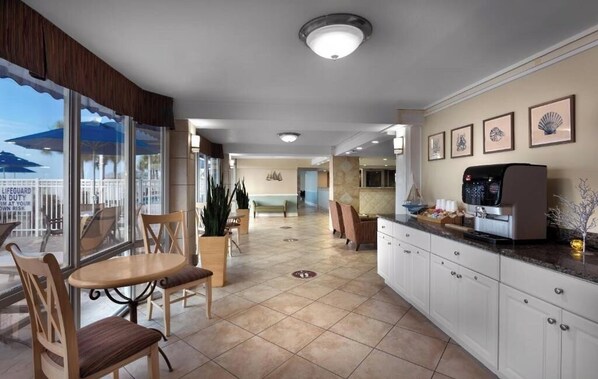 Interior - Charming Oceanfront 1-Bedroom | French Balcony (Myrtle Beach)