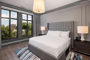 Room - Luxury studio at Liberty Place Charleston (Charleston)