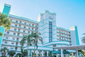 Exterior - Stylish 1 BR Oceanview in Cocoa Beach (Cocoa Beach)