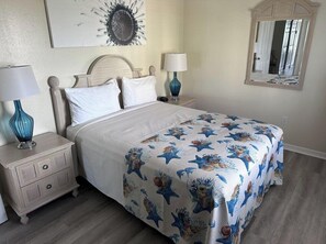 Room - Stylish 1 BR Oceanview in Cocoa Beach (Cocoa Beach)