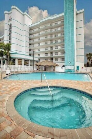 Pool - Stylish 1 BR Oceanview in Cocoa Beach (Cocoa Beach)