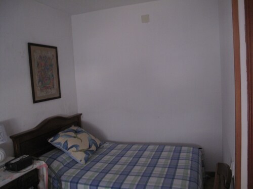 Casa Real (Living in Silence)
