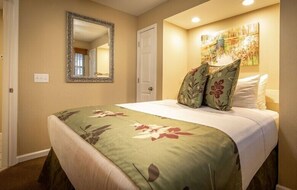 Room - Spacious 3-Bedroom Oceanfront Condo (Branson)