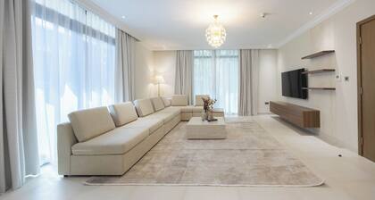 Bloomfields 5BR plus M Villa in West Yas