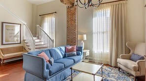 Living area - Spacious 1BR Loft Suite | Kitchen & Sofa Bed (Charleston)