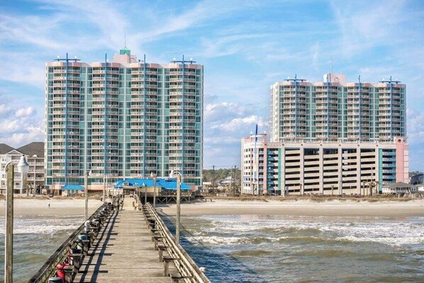 Beach - Oceanfront Escape BR w/ Spa Bath (North Myrtle Beach)