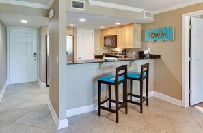 Unclassified image, 4 of 11, button - 2Bedroom Ocean View Villas Biloxi (Biloxi)