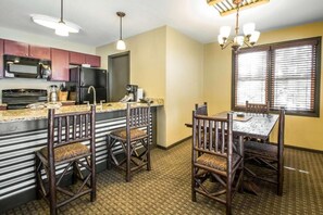 Unclassified image, 4 of 31, button - 2 bedroom Cottage at Christmas Mountain Village (Wisconsin Dells)