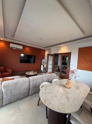 Dining - TERRA Suite Apartment • YOFF (Dakar)