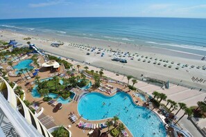 Pool - Ocean Walk Resort 1 BR Daytona 500 (Daytona Beach)