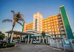 Exterior - Oceanfront 2BR Suite w/ Balcony & Views (Cocoa Beach)
