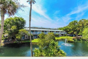 Unclassified image, 3 of 36, button - Coastal 2BR Retreat |Pool + Beach Nearby| Sleeps 6 (Hilton Head Island)