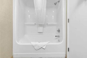 Bathroom - Oceanfront Studio | Sleeps 4 | Private Balcony (Myrtle Beach)