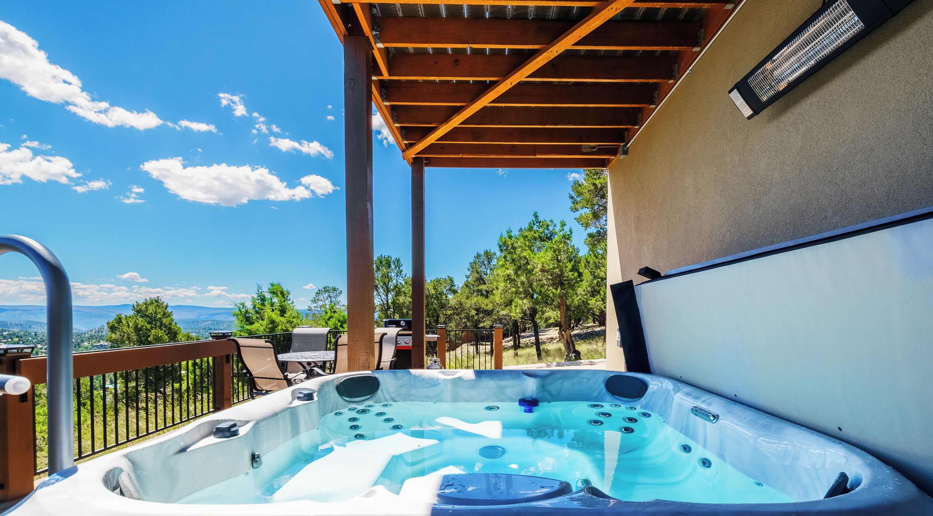 Bain à remous extérieur