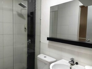 Camera Junior con 2 letti singoli | Bagno
