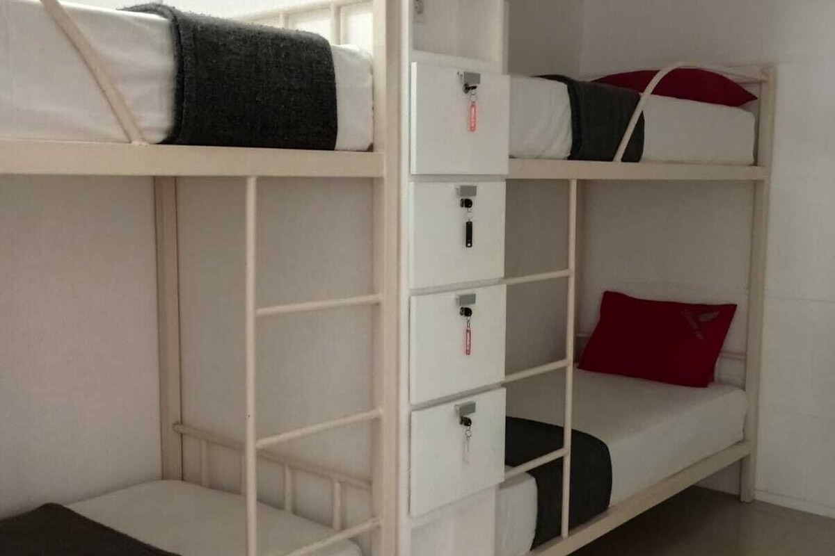 Dormitorio condiviso Economy