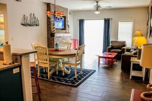 Dining - Premier Studio | Sleeps 2 | Balcony or Patio (Branson)