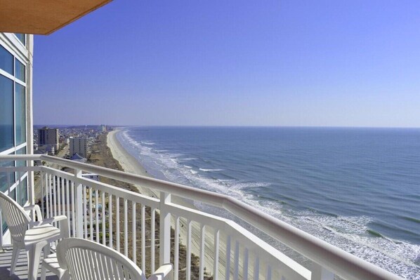 Property grounds - Oceanfront 2BR Suite | Cherry Grove Pier, Sleeps 6 (North Myrtle Beach)