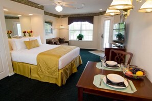 Room - Spacious 2BR Suite Near Lake & Attractions (Branson)