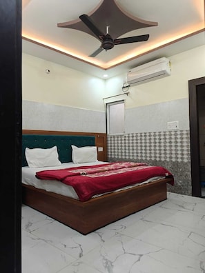 Unclassified image, 3 of 6, button - Hotel Gayatri Dham Near Prem Mandir (Vrindavan)