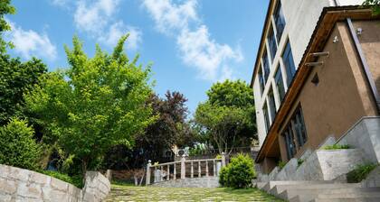 Madin Eco Hotel