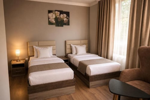 Madin Eco Hotel