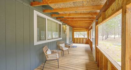All-season Adventure in La Pine! Cozy Home w/ Yard
