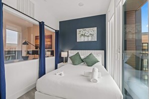 Room - Upscale 3BR | Sleeps 10 | Northern Liberties (Philadelphia)