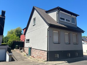 Unclassified image, 2 of 6, button - Vrbo Property (Kehl)