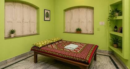 Marvelous 3-bedroom house in Dumka perfect for your friends/family stay.