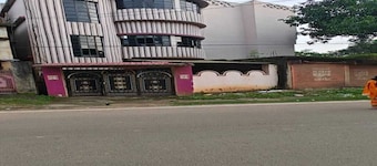 Marvelous 3-bedroom house in Dumka perfect for your friends/family stay.