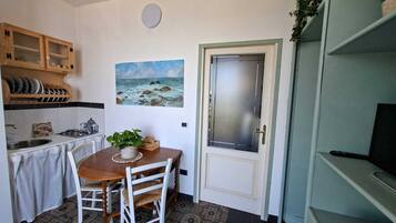 Departamento, balcón, vista al océano | Restaurantes