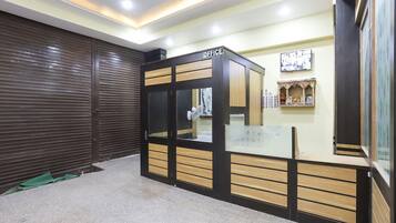House | Reception