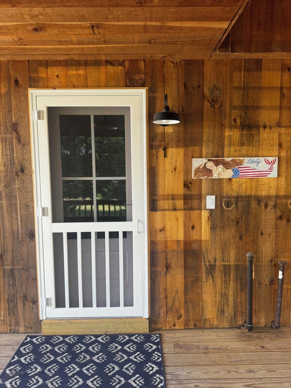 Exterior detail - Marvelous 2-bedroom house in charming Damariscotta awaits you (Damariscotta)