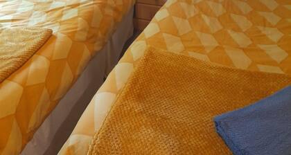 Cabin - Sleeps 6 - Indoor Pool - Parking