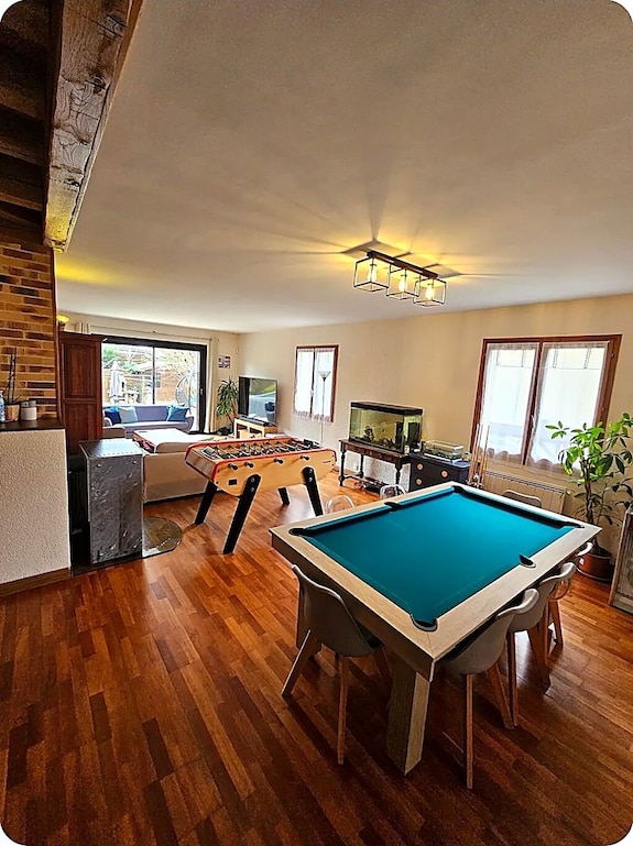 Villa 16 Personnes Piscine Jaccuzzi Billard Baby-foot Flipper Ping Pong Barbecue - Mennecy