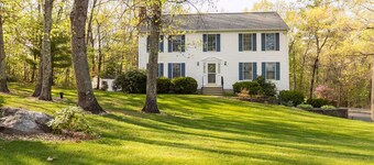 Private Studio/Bathroom Handicap Accessible Room in Single Family Home
