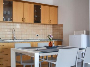 Dining - Chiara Lovely Apartment (Tiranë)