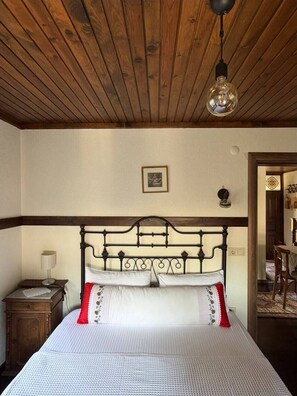 Comfort Double Room | Egyptian cotton sheets, premium bedding, free WiFi - Papuli Köy Evi (Karamürsel)