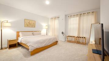 3 bedrooms, iron/ironing board, WiFi, bed sheets