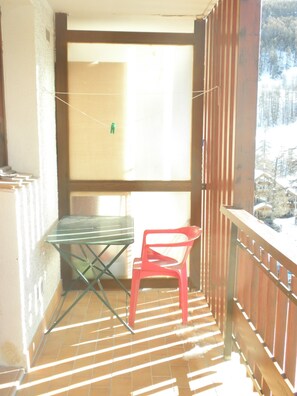 Dining - Vrbo Property (Vars)