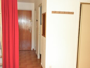 Interior - Vrbo Property (Vars)