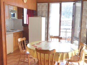 Dining - Vrbo Property (Vars)